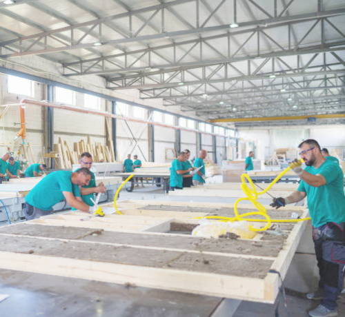 Vorfertigung der Raummodule im Werk